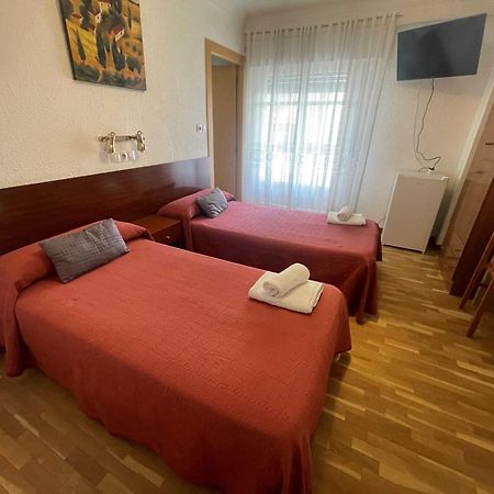 סרגוסה Hostal Cumbre מראה חיצוני תמונה