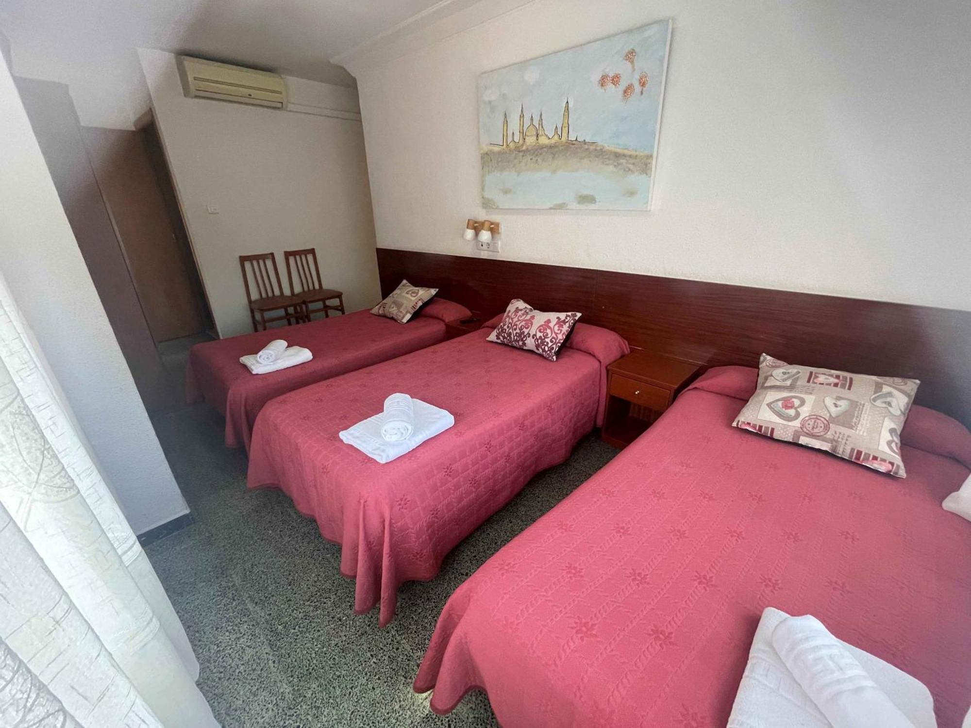 סרגוסה Hostal Cumbre מראה חיצוני תמונה