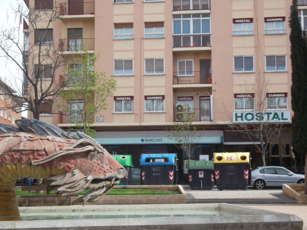 סרגוסה Hostal Cumbre מראה חיצוני תמונה